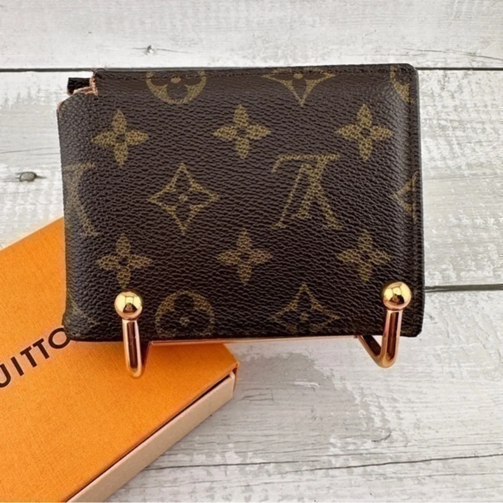 AUTHENTIC Louis Vuitton Monogram Multiple Wallet. Monogram brown.